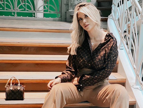 Bạn gái Ronaldo có cả tá phụ kiện đắt tiền